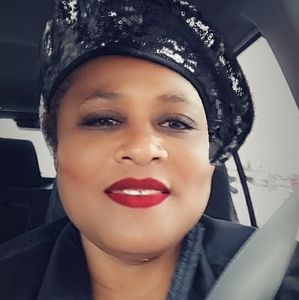 Meet your Posher, Yaneli